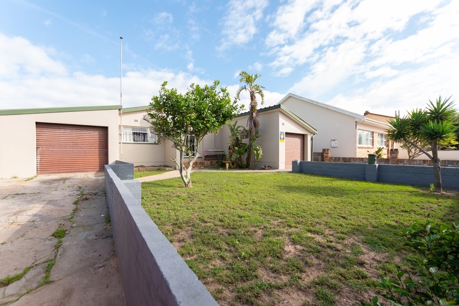 6 Bedroom Property for Sale in Laaiplek Western Cape